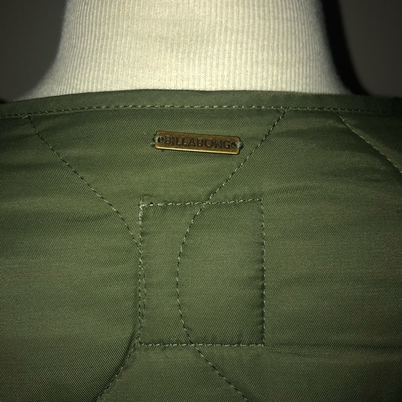 Billabong Quilted Green Jacket - Picture 9 of 11